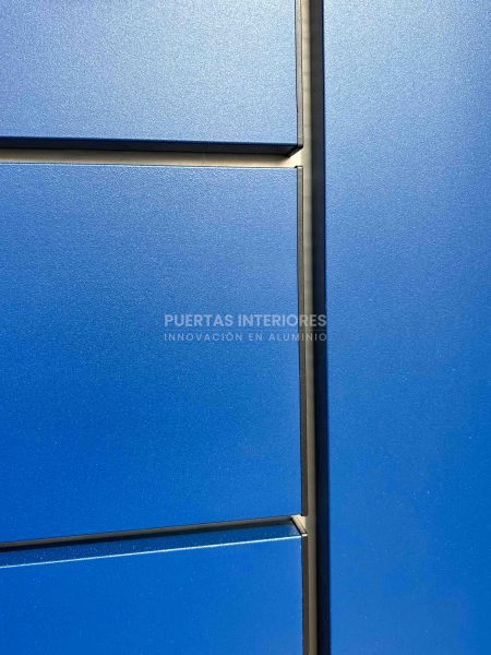 Puerta exterior con duelas - Imagen 2