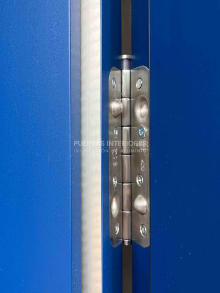 Puerta exterior con duelas - Imagen 3