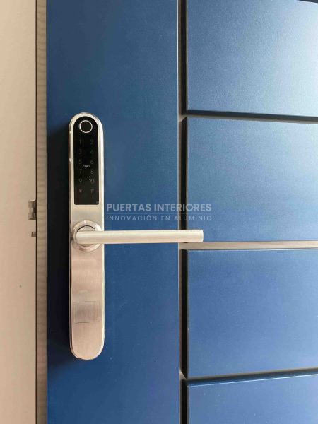 Puerta exterior con duelas - Imagen 4