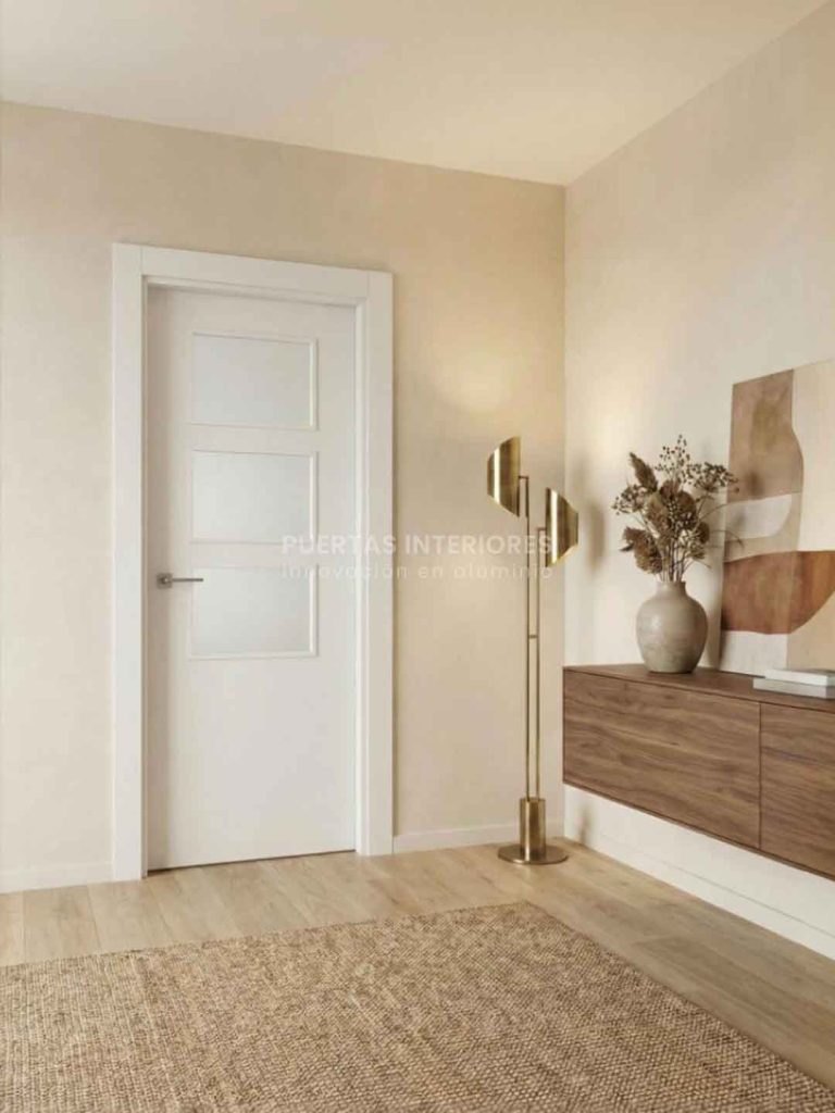 Puerta de interior de aluminio blanca con vidrios