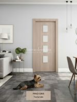 Puerta interior abatible o corredera de ALUMINIO con 4 vidrios pequeños