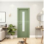 Puerta interior abatible de ALUMINIO fresada con 2 líneas verticales y 1 vidrio vertical