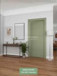 Puerta interior abatible de ALUMINIO fresada con 4 líneas horizontales